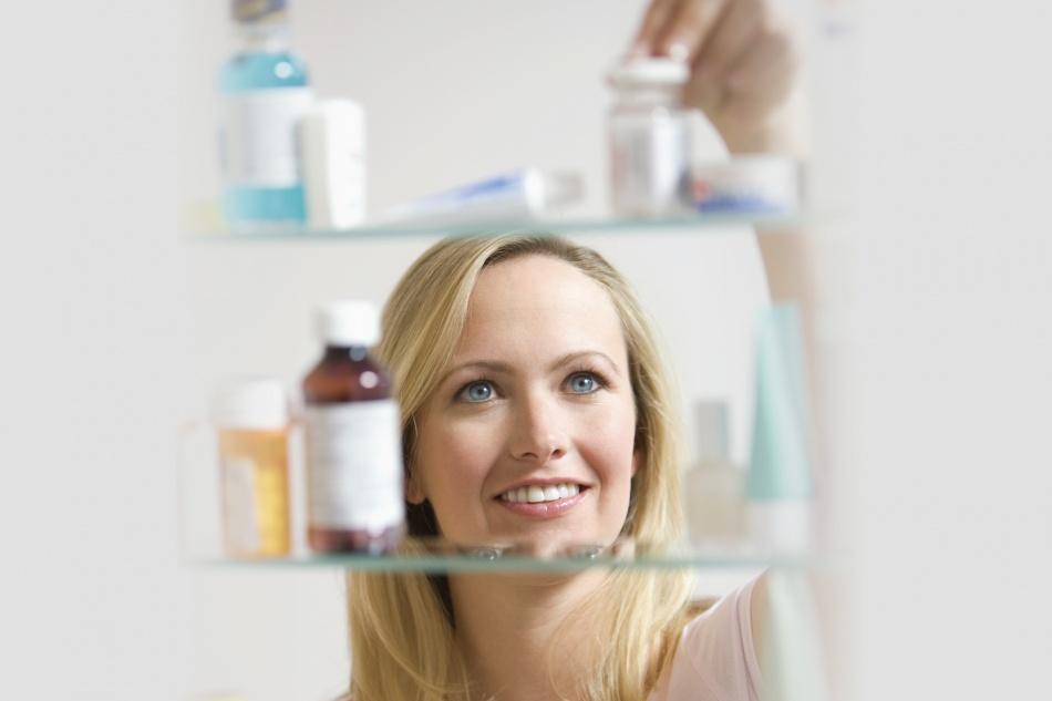 5 simple steps to sort out your medicine cabinet